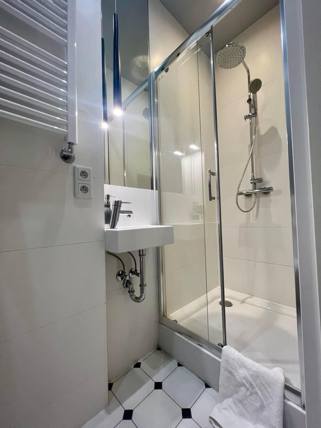 Unitapartament Delux Warszawa Centrum Blisko Plac Zbawiciela Hala Koszyki Metro Politechnika Jest To Elegancki I Wygodny Apartament Na Noclegi I Pobyt W Warszawie - Zapraszamy ภายนอก รูปภาพ
